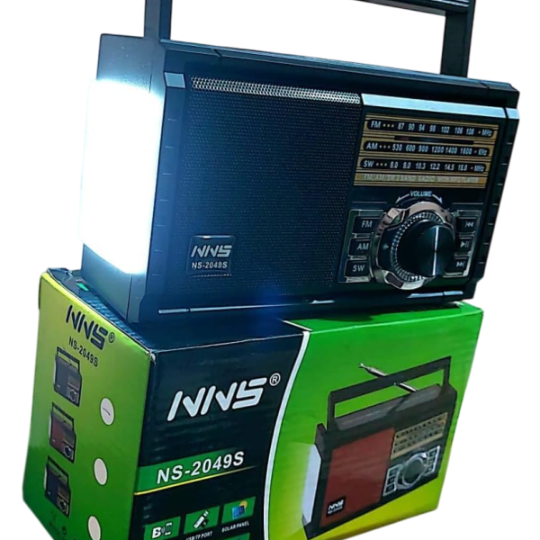 1-NNS 2049S radio device with 3 bands (FM-AM-SW) equipped with high sensitivity for outdoor use. It operates and charges via solar power and works with 2 batteries of 1.5 volts or a USB charger.